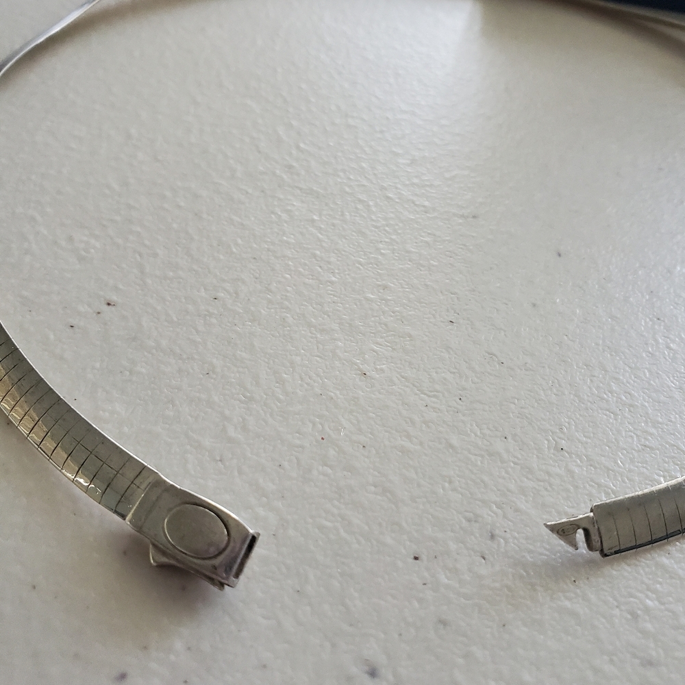 Necklace - Picture 4 of 7
